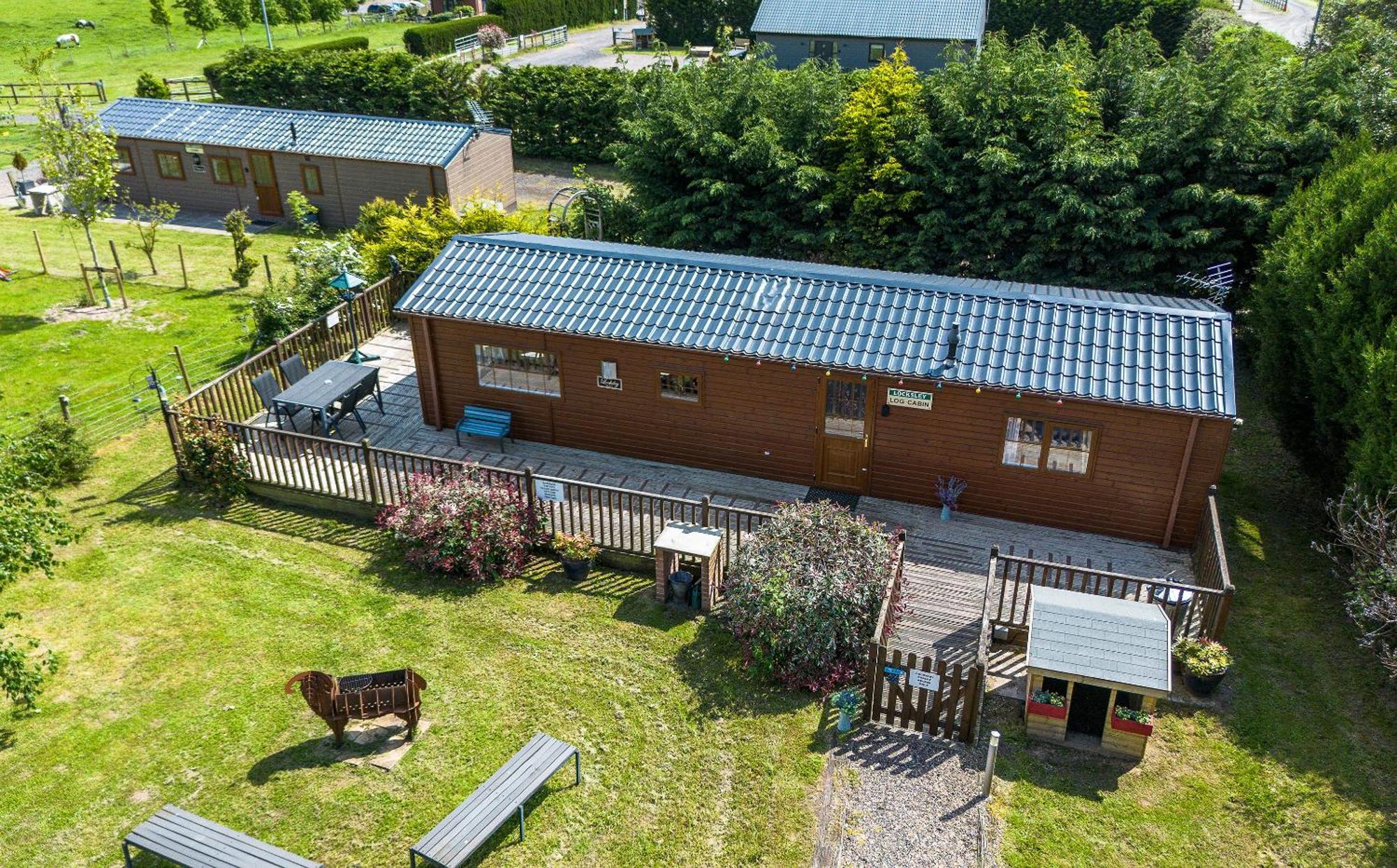 Fairview Farm Holiday Accommodation 14 Luxury Lodges, Cabins, Dog Friendly, Suitable For Couples, Families And Groups, Wedding Guests , Corporate Events, Sleeps 2-65 Guests In Ravenshead, Nottingham Near Sherwood Forest, Set In 88 Acres Exterior photo